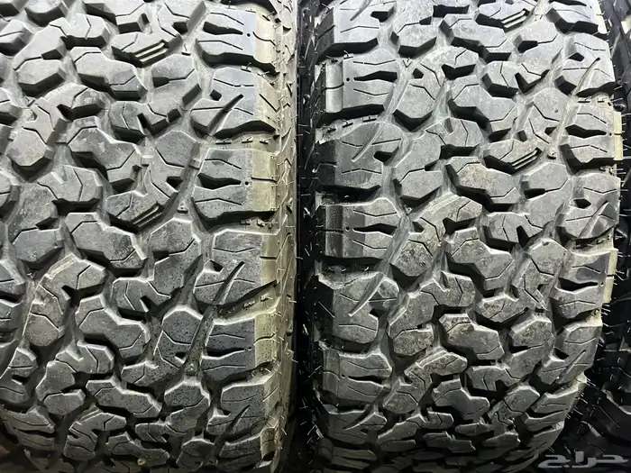 جنوط برايد مع كفرات ودواي نص حجري مقاس 285 70 17 2
