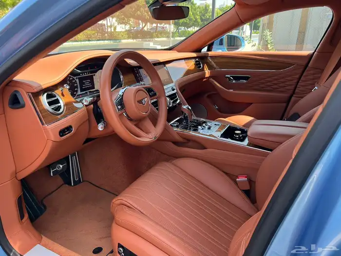 بنتلي فلاينج سبير 2022 V8 8