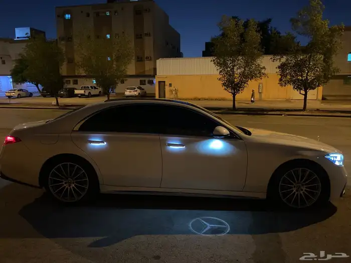 للبيع مرسيدس S400d موديل 2022 ديزل 3