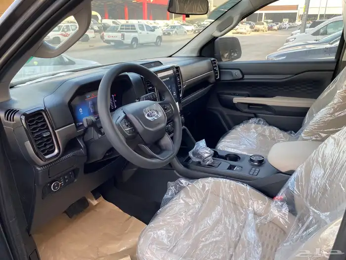 فورد ايفرست 2025 xls بنزين سعودي مع ضمان و صيانه مجانيه 8