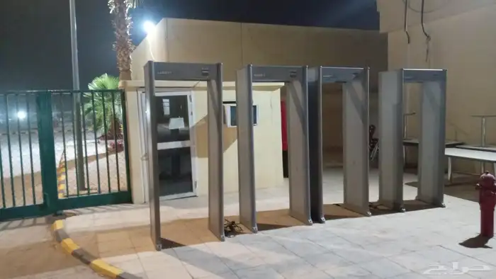بوابات امنية بوابة كشف معادن 18 زون Zone بوابة مرور افراد 4