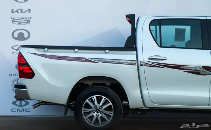تويوتا هايلكس غمارتين GLX. 2بنزين موديل2025 8