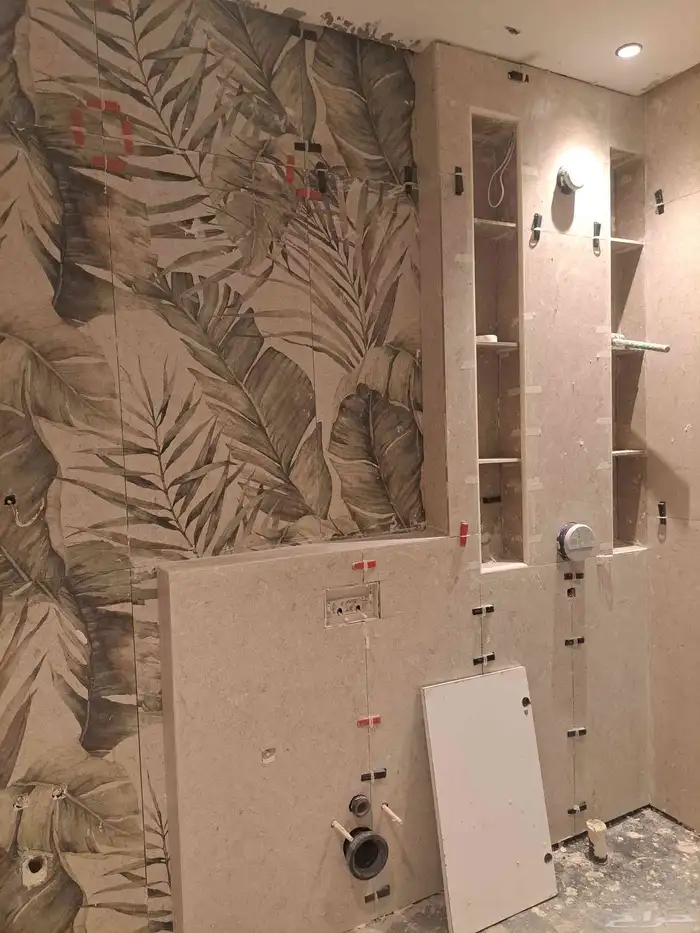 مبلط بلاط السيراميك 1