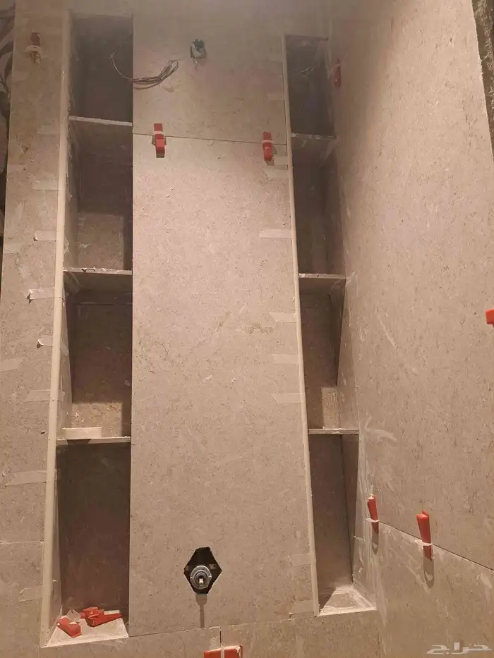 مبلط بلاط السيراميك 2