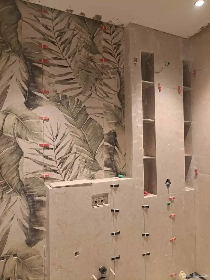 مبلط بلاط السيراميك 0