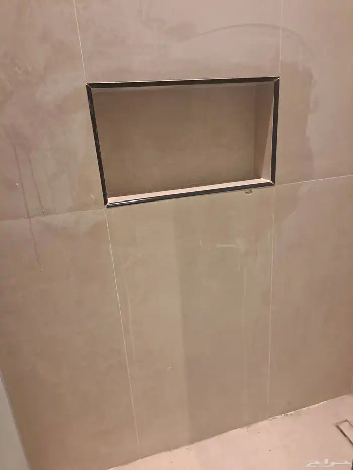 مبلط بلاط السيراميك 3