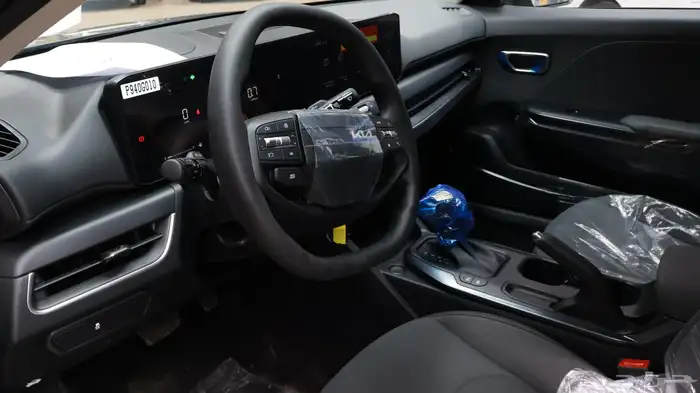 كيا كي 4 ستاندر 2026 13