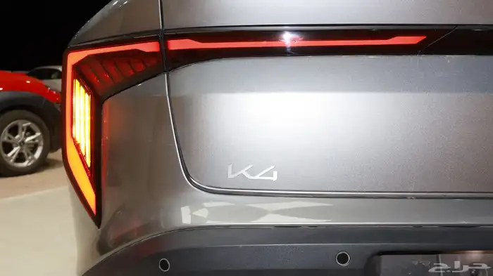 كيا كي 4 ستاندر 2026 9