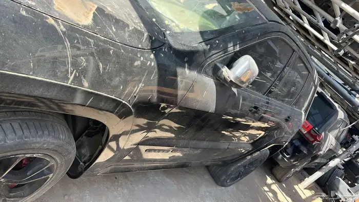 داخلية شيروكي اس ار تي 7