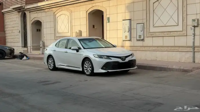 كامري 2020 فل كامل GLE بنزين فتحة 1