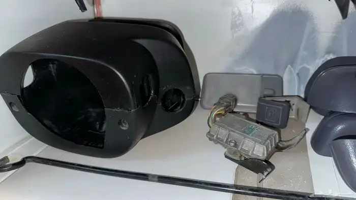 دواكير وقطع هايلكس يابانيه نضيفه 8