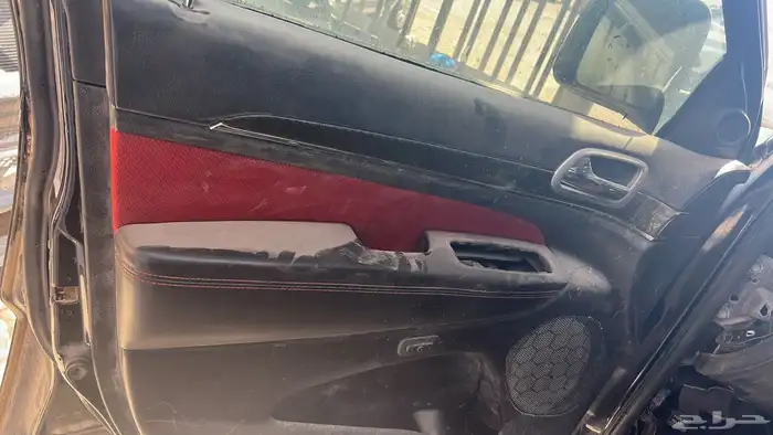 داخلية شيروكي اس ار تي 4