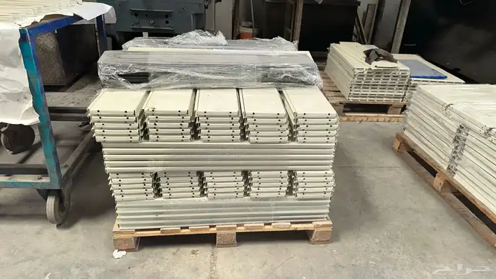 ارفف لسوبرماركت ومستودعات للمحلات تجاريه بجميع المقاسات 3