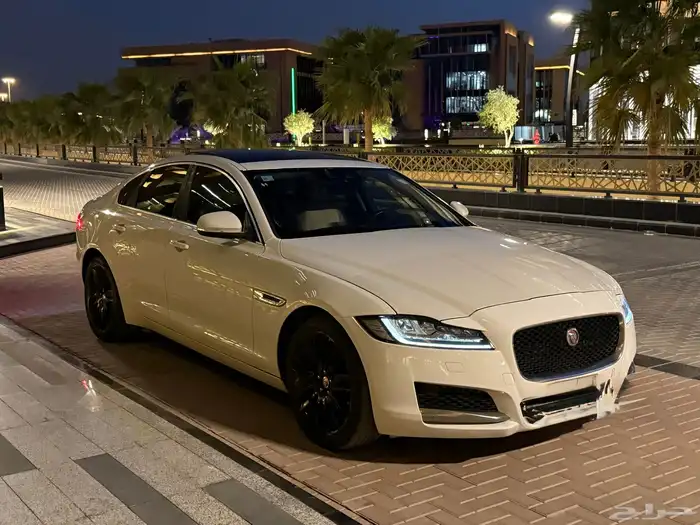 جاكوار XF 2018 2