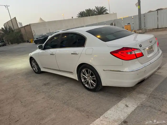 جينسس 2014 للبيع 2