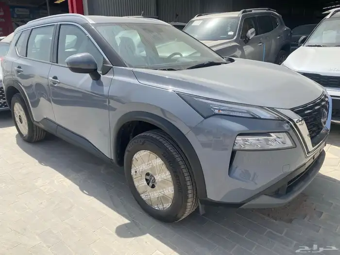 نيسان اكس تريل SV دبل 7 مقاعد سعودي 2025 1