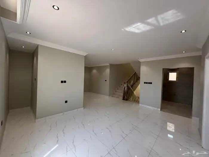 فلة فاخرة للبيع 15