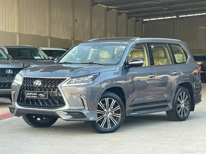 لكزس LX570 2020 ممشى 20 الف شرط 7