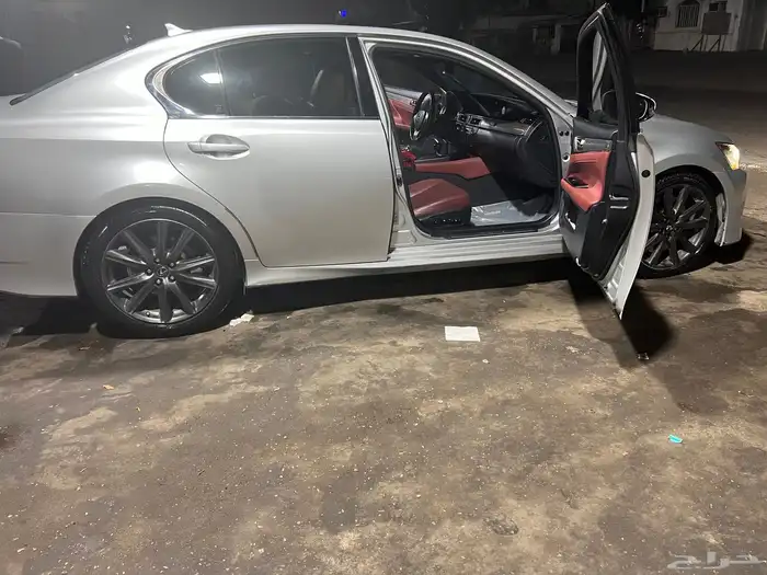 لكزسGs350 Fsport (لوح اماراتية) 3