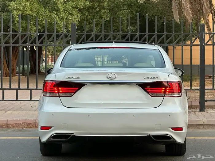 لكزس LS460 موديل 2013 سعودي اسبورت 13