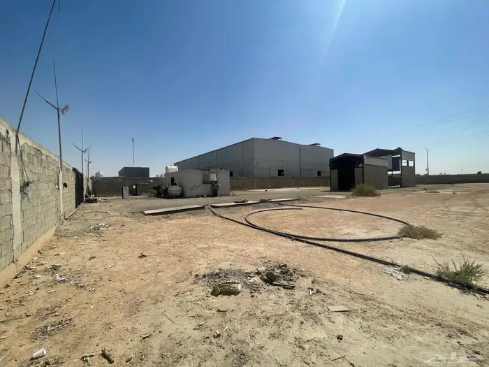 ارض صناعية للبيع 3