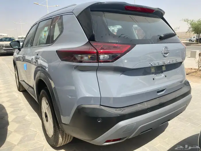 نيسان اكس تريل SV دبل 7 مقاعد سعودي 2025 4