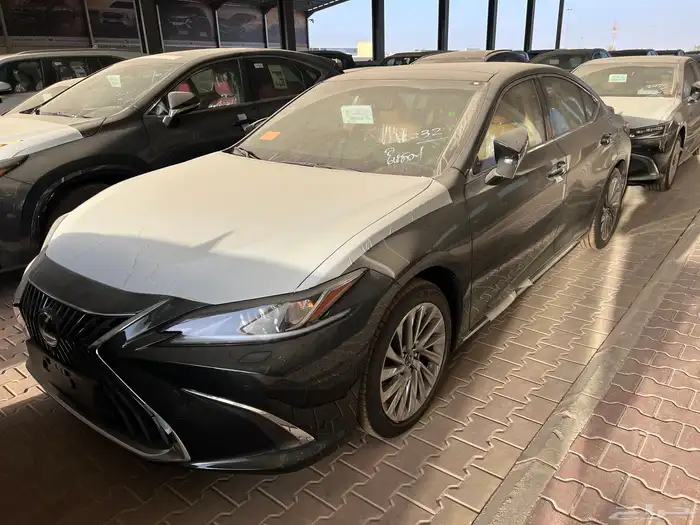 لكزس ES350 موديل 2025 جميع الالوان والفئات اقساط بنوك 22