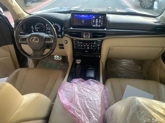 لكزس LX570 2020 ممشى 20 الف شرط 27