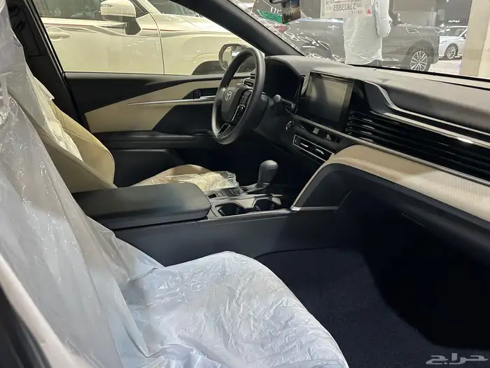 كامري 2025 سعودي اصفار E 15