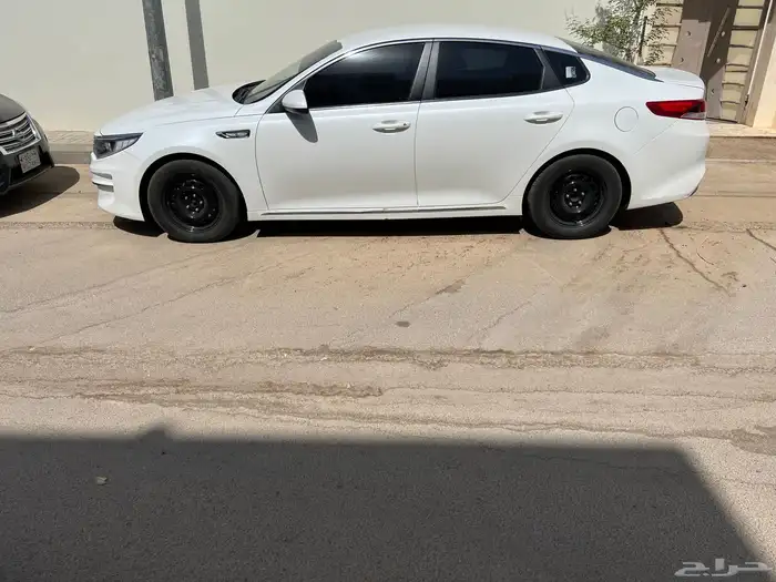 طقم للبيع مقاس 16 يركب على اغلب السيارات 1
