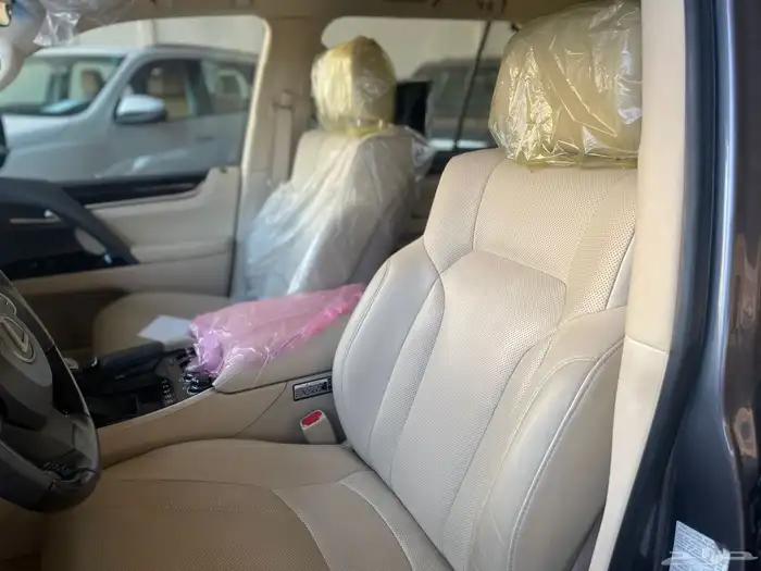 لكزس LX570 2020 ممشى 20 الف شرط 11