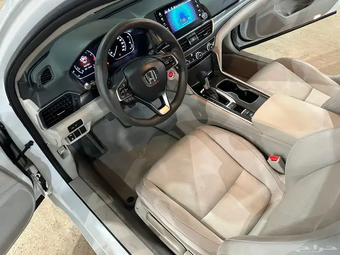 هوندا اكورد موديل 2021 فئة LX 19