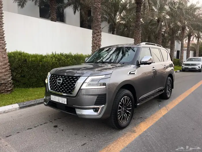 نيسان بلاتينيوم 2023 بحالة ممتازة 1