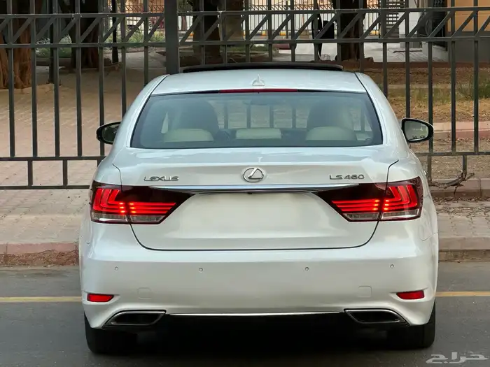 لكزس LS460 موديل 2013 سعودي اسبورت 15