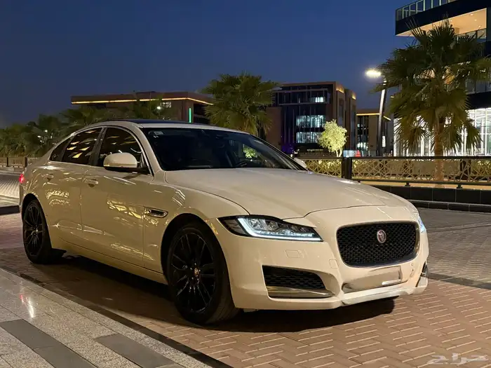 جاكوار XF 2018 4