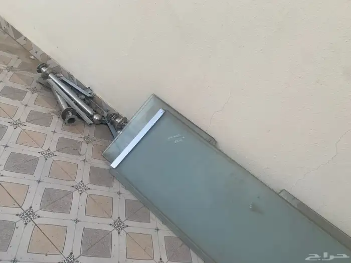 ادوات خدمات طالب وديكور زجاج 5