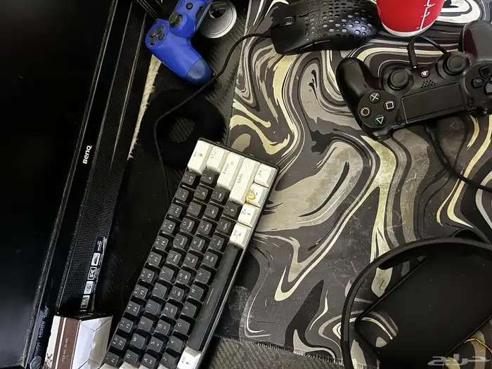 سوني فور للبيع و ماسو و كيبورد 3