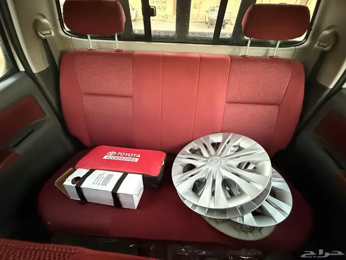 تويوتا هايلوكس 2013 GLX غمارتين مخزنه شبه جديده 23