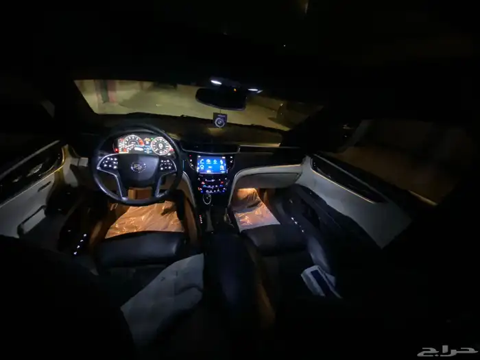 كاديلاك XTS4 17