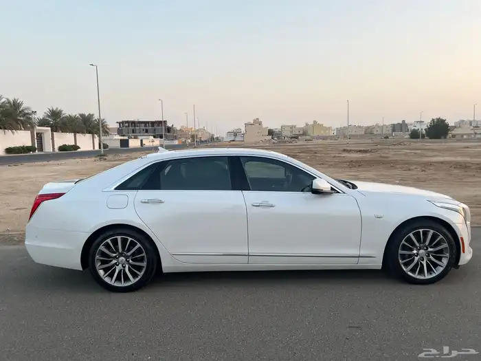 كاديلك CT6 سيارة مخزنة للبيع 4