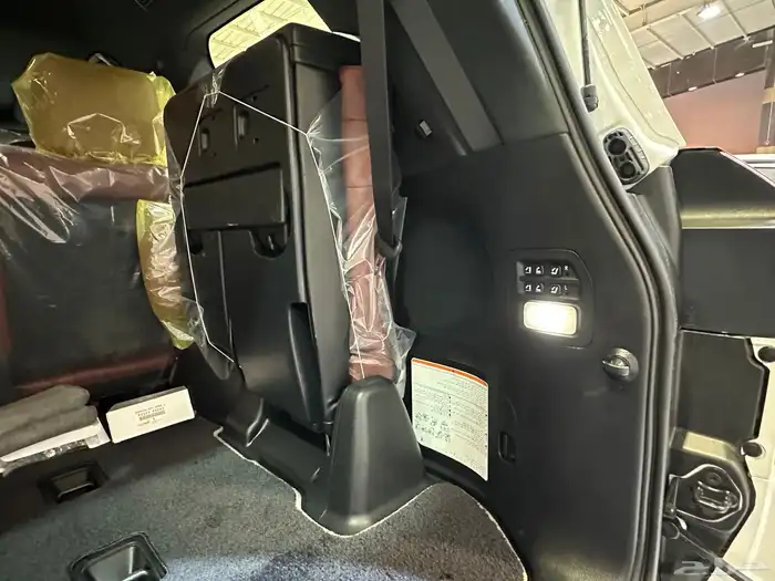 جيب لكزس LX570 سبورت 2020 فطيمي على الشرط 27