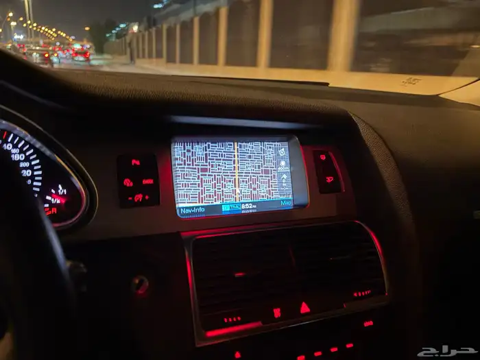 جيب اودي Q7 2007 مخزن 14