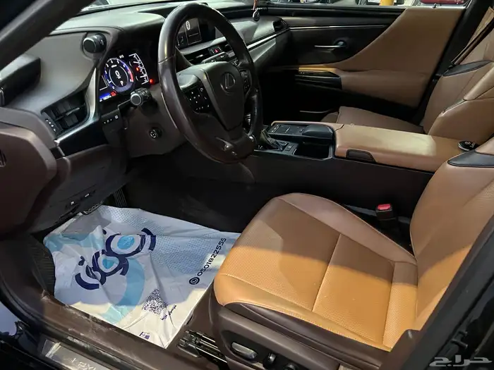 لكزس ES 250 استاندر 2019 9
