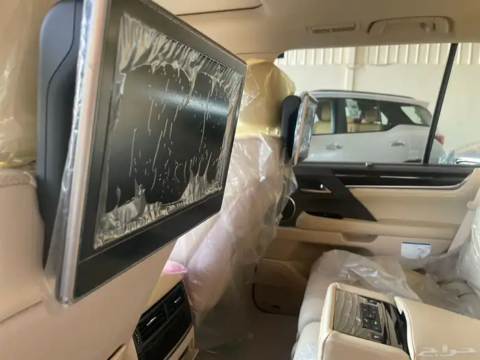 لكزس LX570 2020 ممشى 20 الف شرط 15