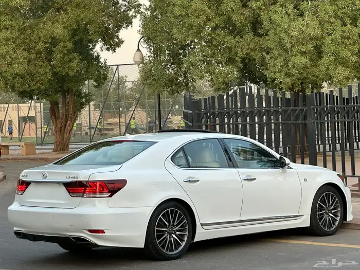 لكزس LS460 موديل 2013 سعودي اسبورت 9
