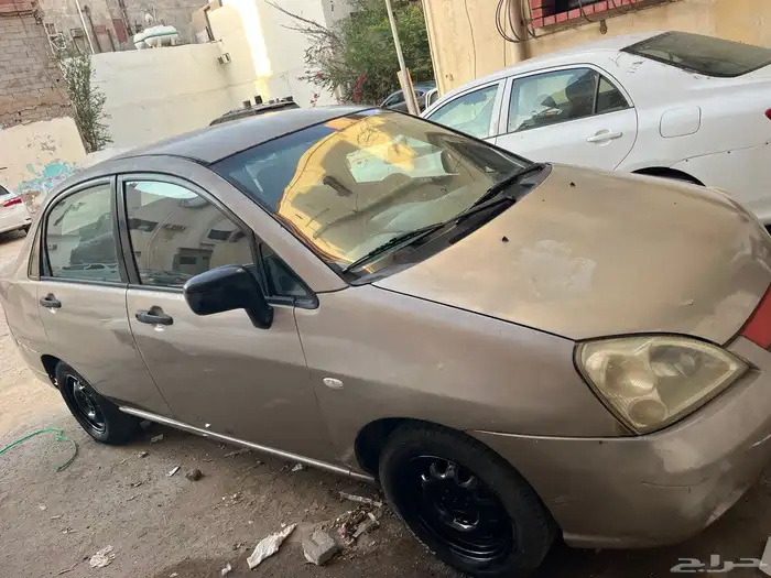 سوزوكي ليانا 2004 10