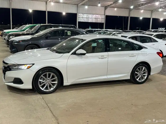 هوندا اكورد موديل 2021 فئة LX 2