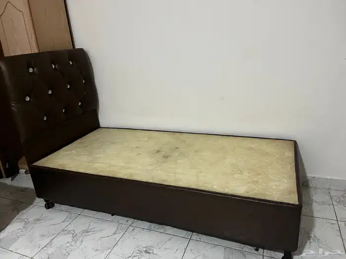 دواليب سراير كنب للبيع بأسعار ر رمزيه مستعجل 9