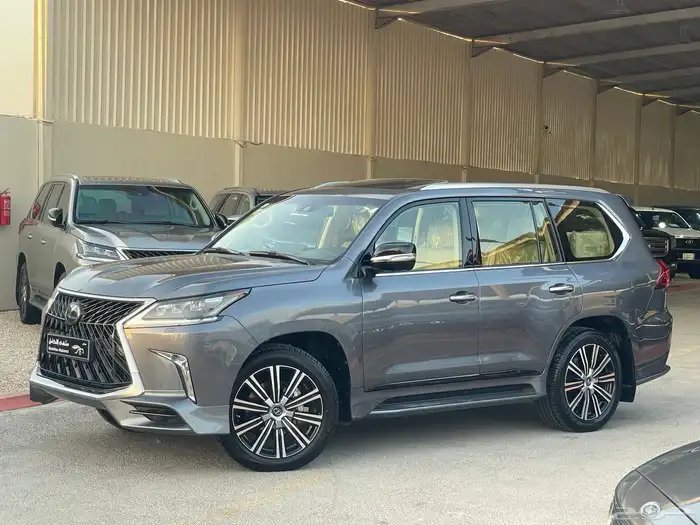 لكزس LX570 2020 ممشى 20 الف شرط 8