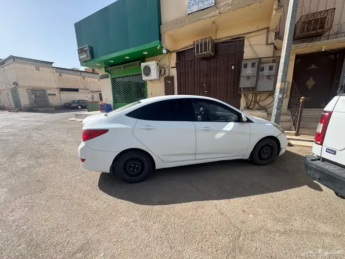 اكسنت 2013 لبيع تشليح استمارتها جديدة لكن الشاصي به قص 3